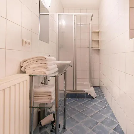 Quiet Flat With Terrace In Apartment