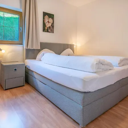 Apartment Quiet Flat With Terrace In