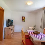 Apartment In Neustift Near Lift