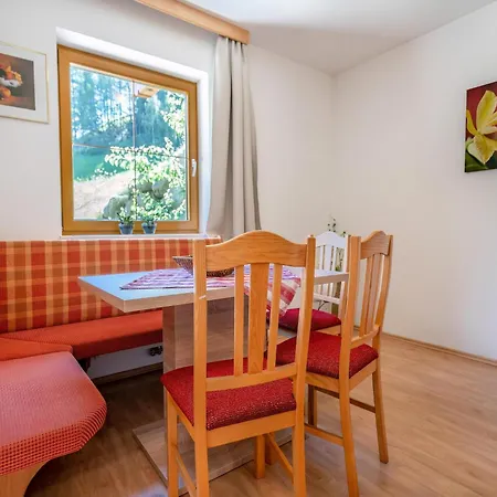 Quiet Flat With Terrace In نيوستيف ام ستوبيتا